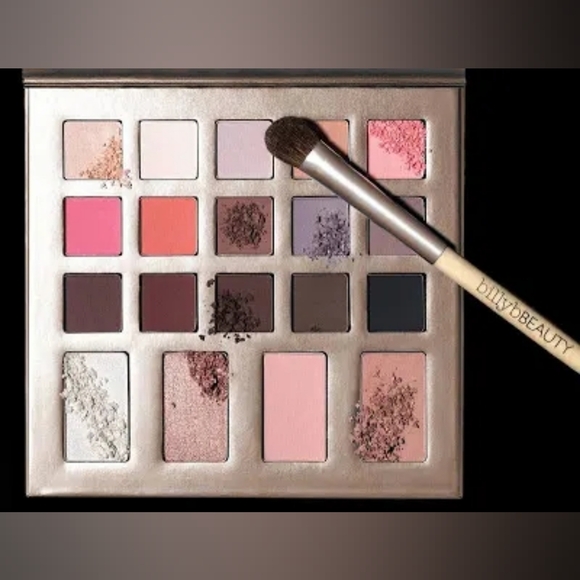 NWT Billy B x Gallany "The Essentials" Eyeshadow Palette - Picture 2 of 6